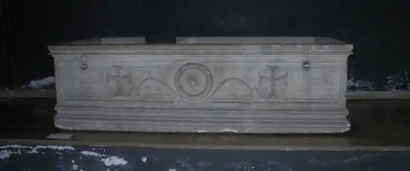 Cross engraved on a stone sarcophagus